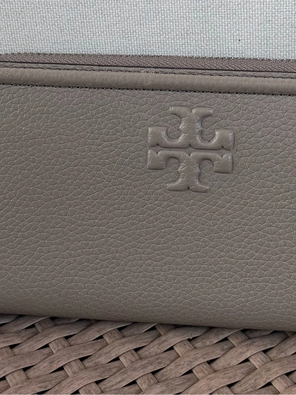 Tory Burch THEA MULTI-GUSSET Zip Continental Wallet French Gray / 036